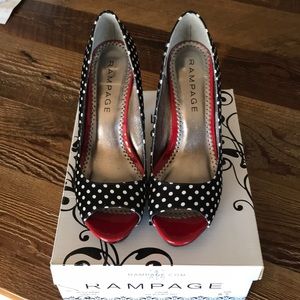 Rampage Black/White polka dot heels